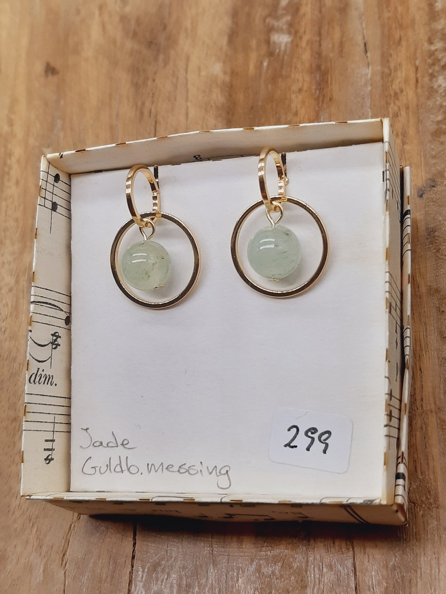 Lys grøn jade i dobbelthoop