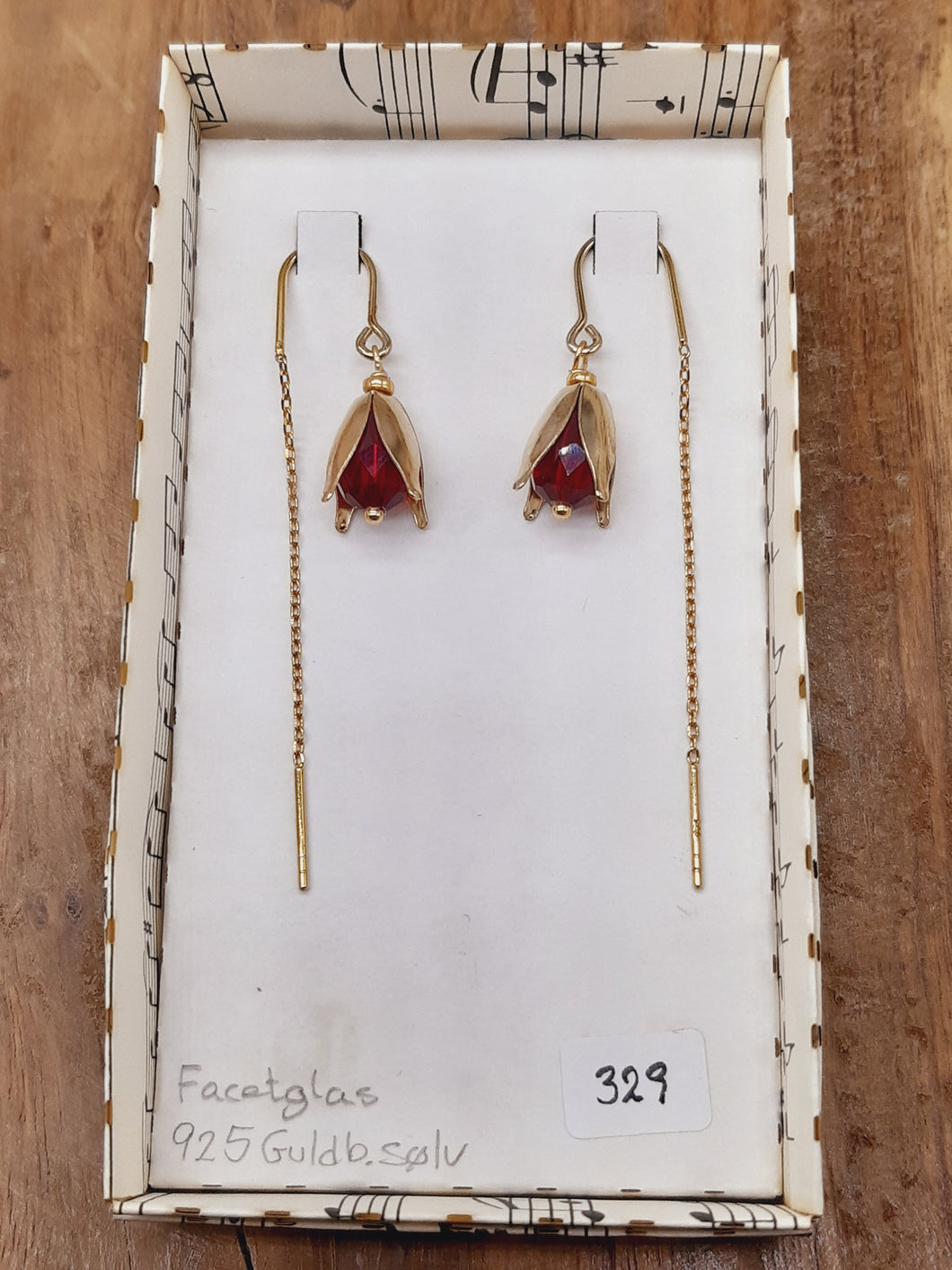 Rød facet blomst m tråd