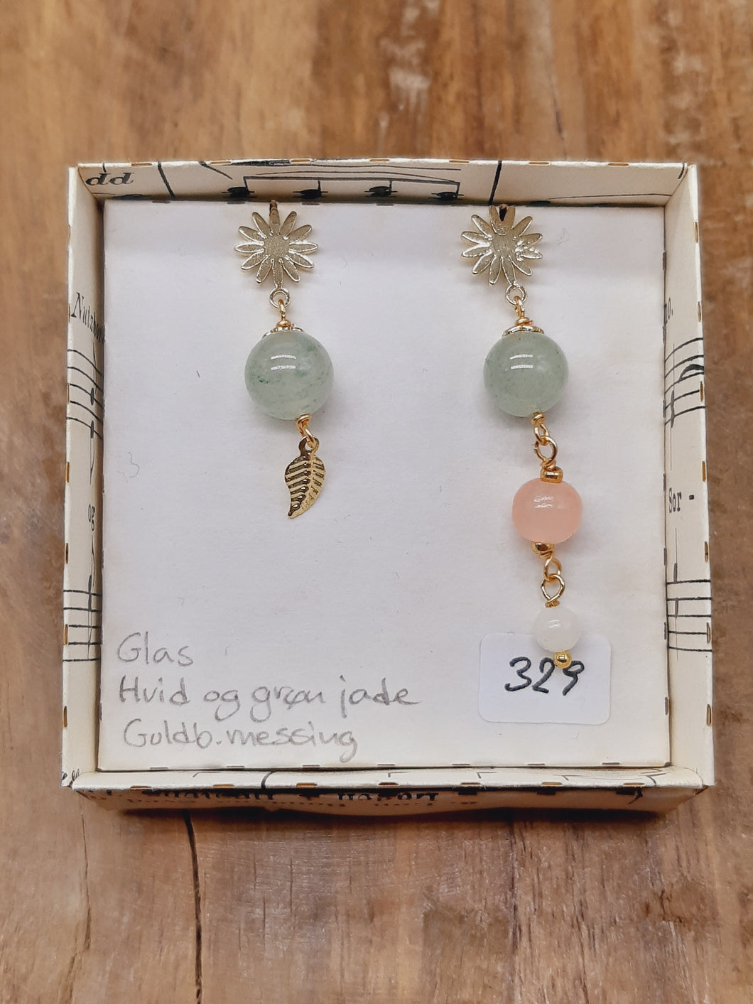 Hvid og grøn jade og glas asymmetrisk