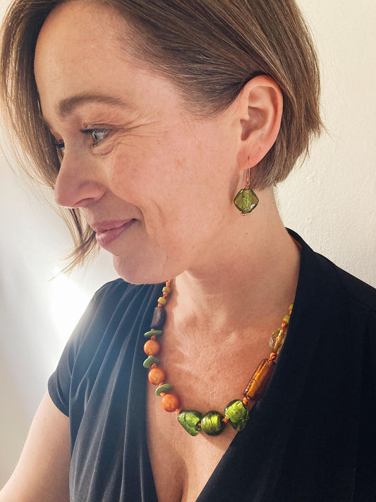 Halskæde - Grøn, Brun og Orange