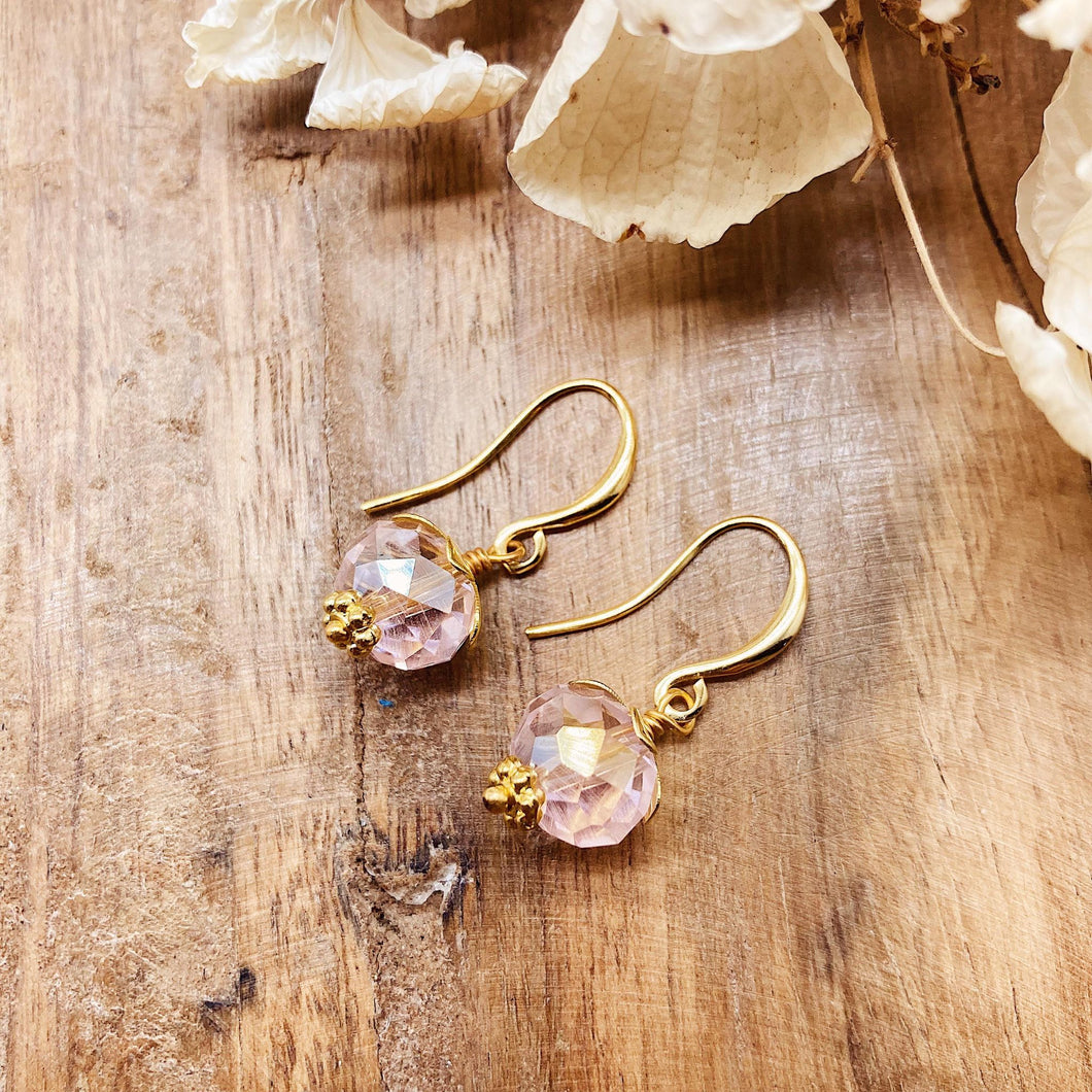 Klar Rosa Facetslebet Glasperle - Guld